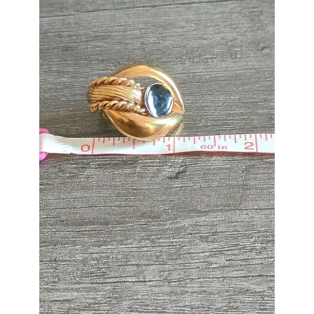 Gold Tone Black Enamel Chunky Gold Ton Vintage Earrings